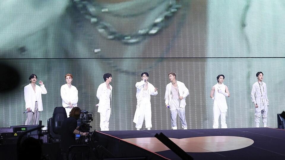 Scene number 4 from the movie Concert : BTS PTD ON STAGE - SEOUL : LIVE VIEWING